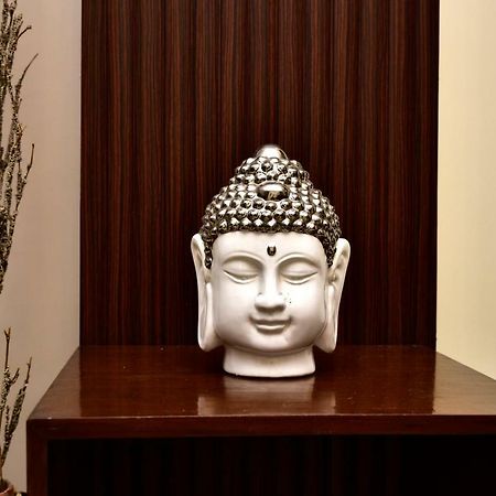 2Bhk Comfortable Furnished Serviced Apartments In Hauz Khas - Woodpecker Apartments New Delhi Exterior foto
