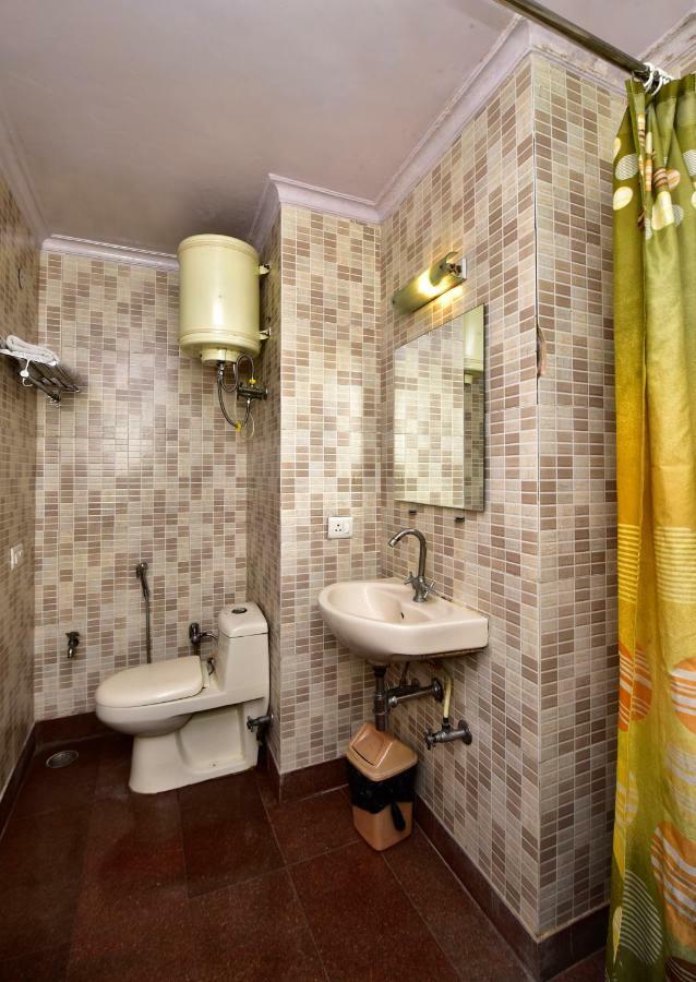 2Bhk Comfortable Furnished Serviced Apartments In Hauz Khas - Woodpecker Apartments New Delhi Exterior foto