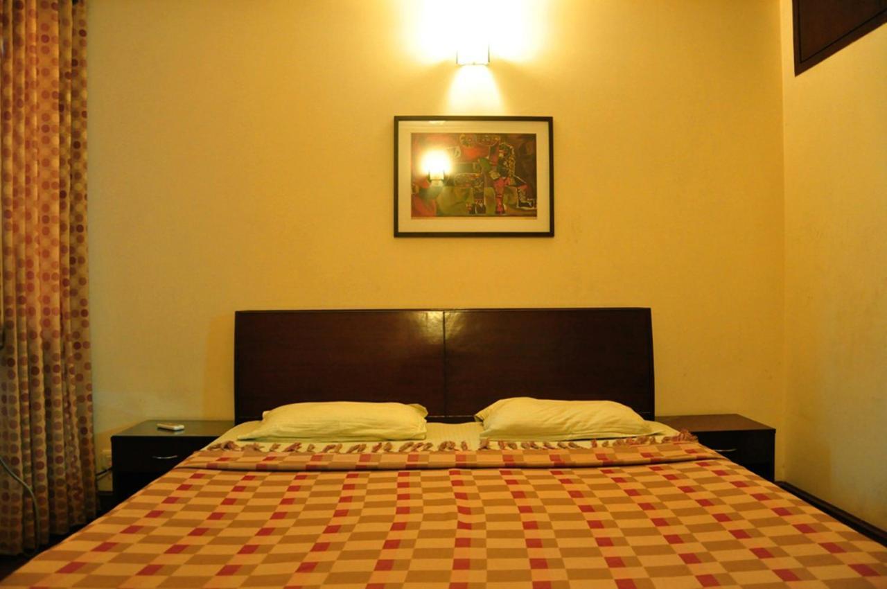 2Bhk Comfortable Furnished Serviced Apartments In Hauz Khas - Woodpecker Apartments New Delhi Cameră foto